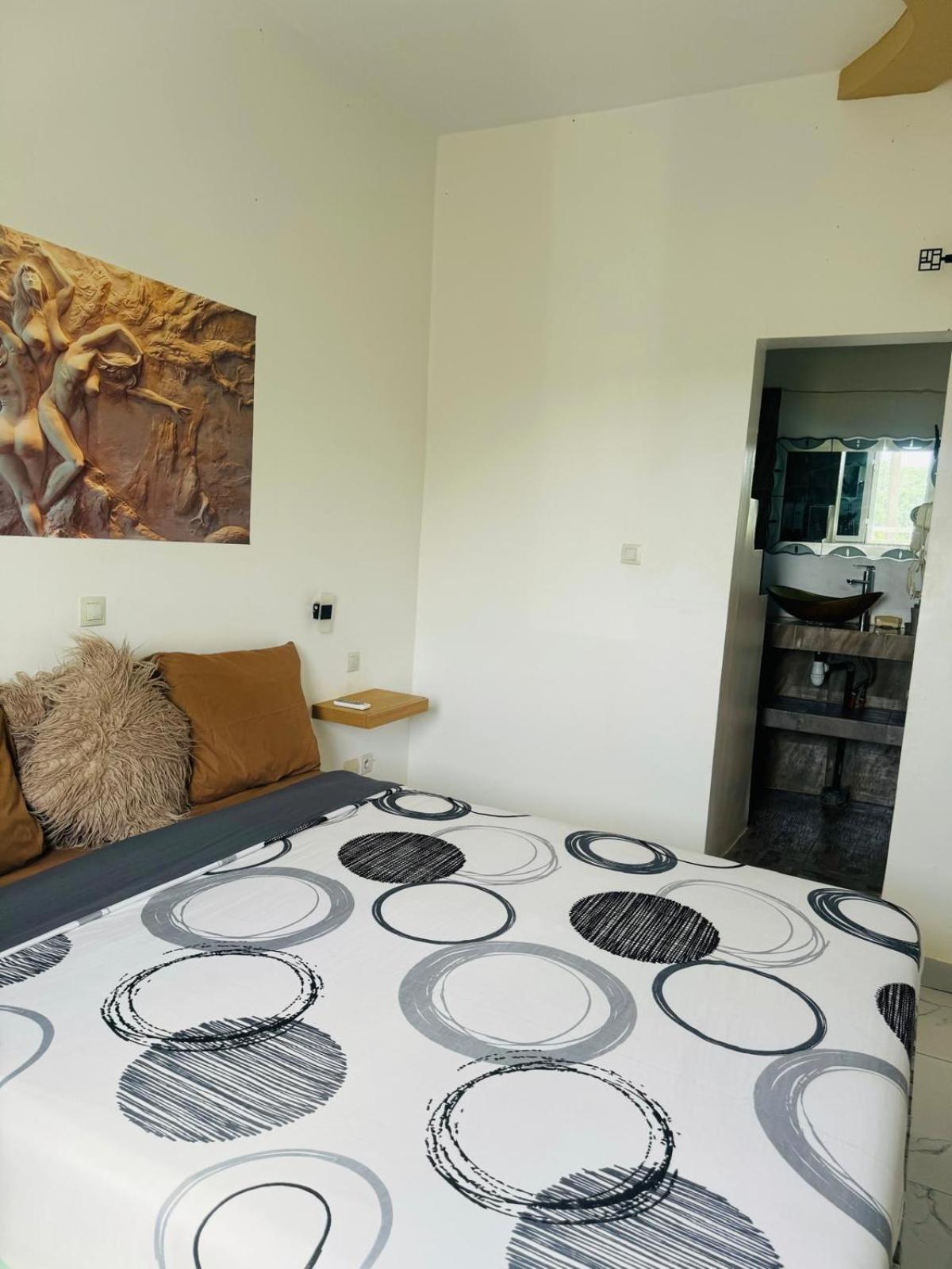 Grace House Jacuzzi Bed & Breakfast Saly Portudal Exterior photo