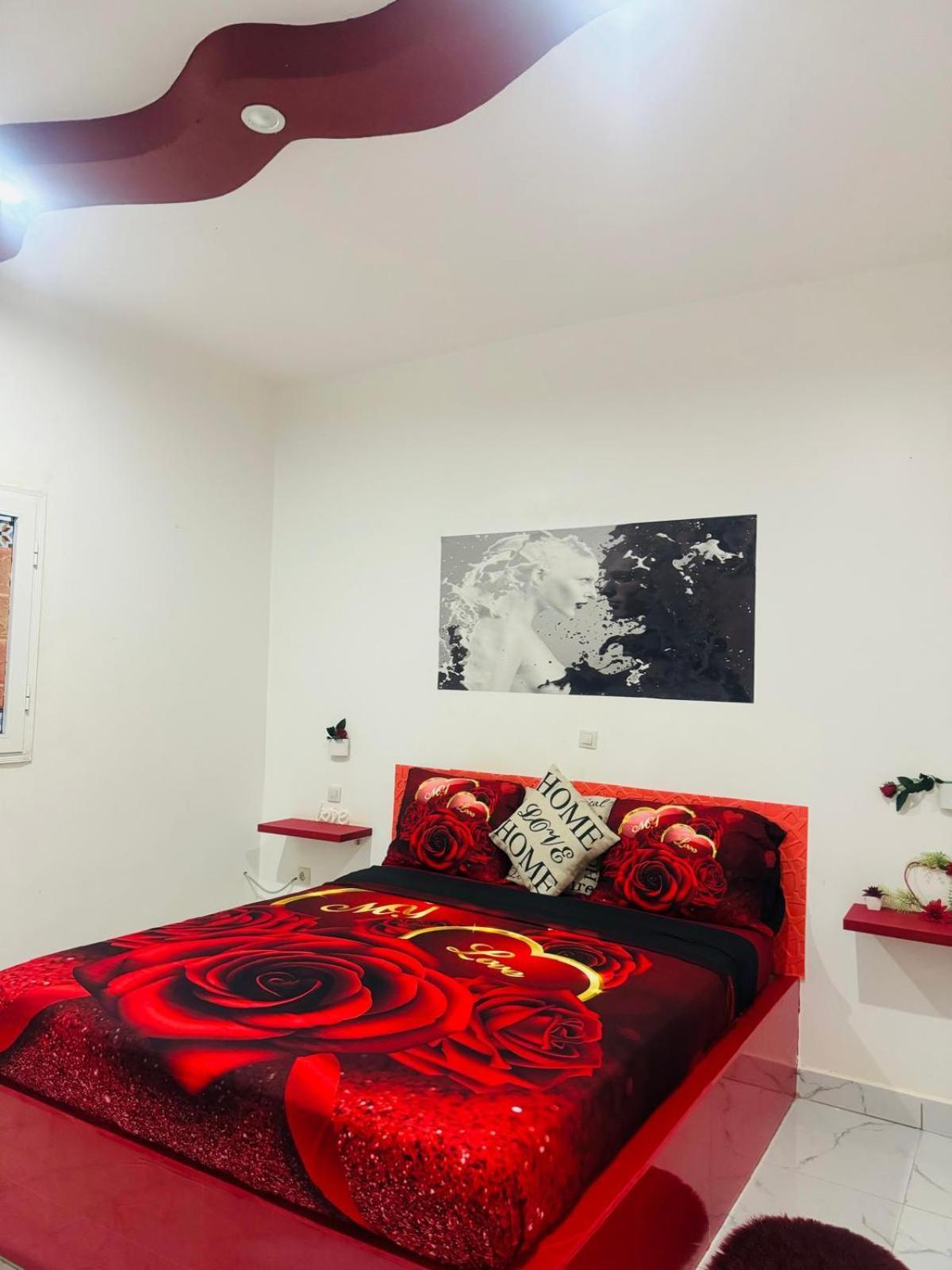 Grace House Jacuzzi Bed & Breakfast Saly Portudal Exterior photo