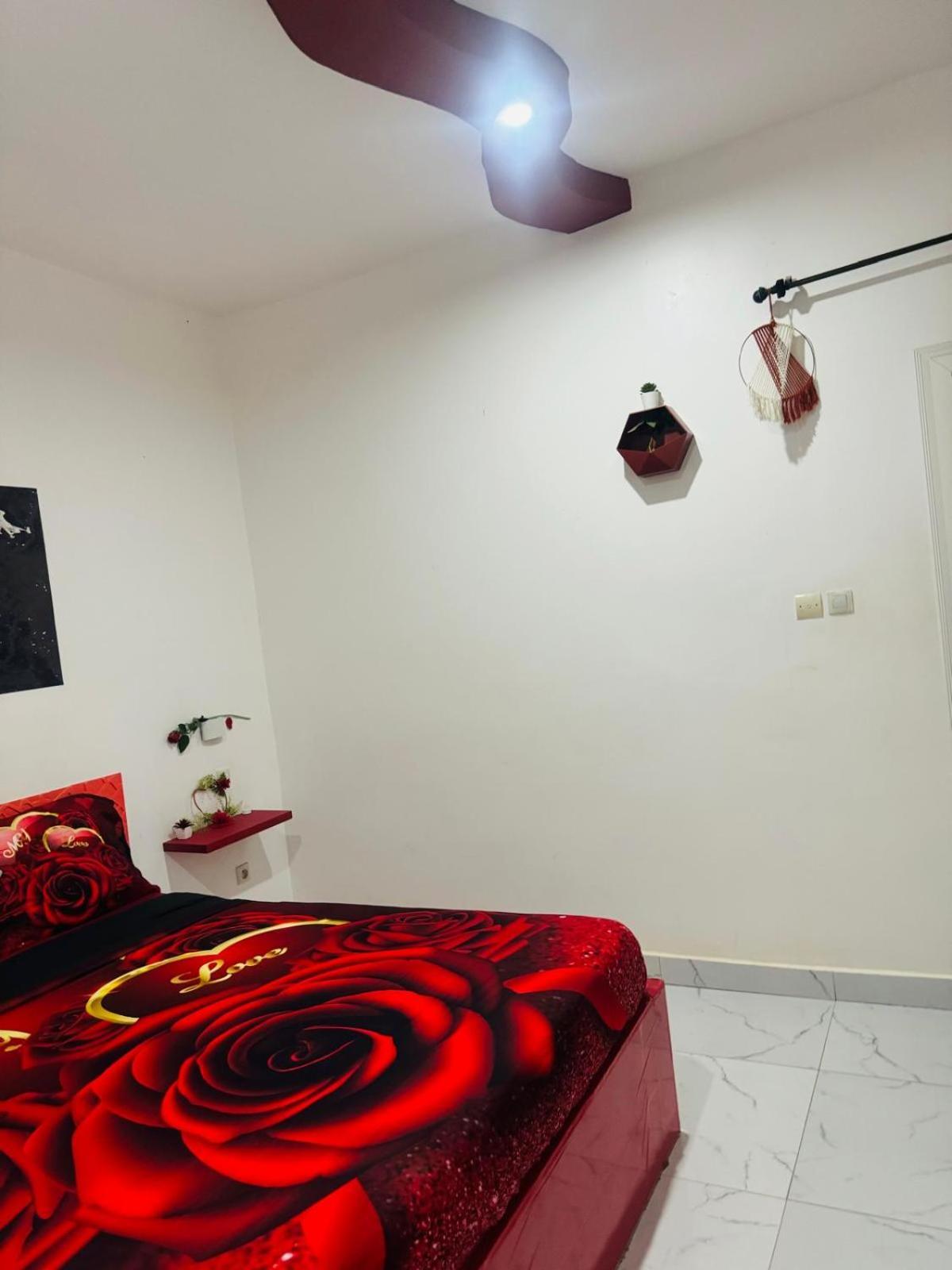 Grace House Jacuzzi Bed & Breakfast Saly Portudal Exterior photo